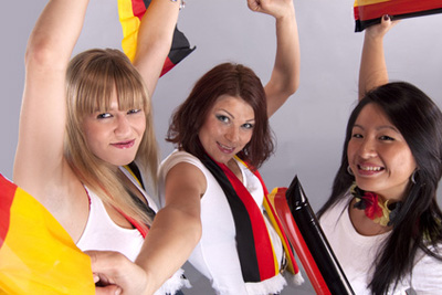 Jubelnde Zuschauer bei einer Sportveranstaltung